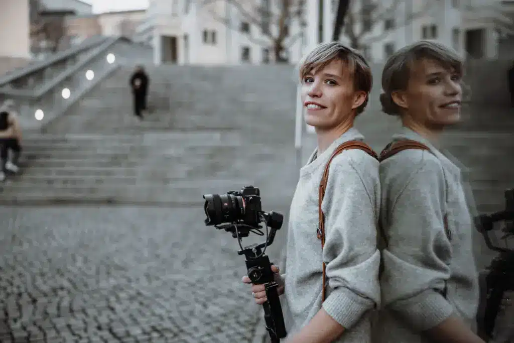 The C/A Studio | Charlie Grashoff. Foto by Lena Kaltenbach - Photo & Design. The C/A Studio: Videoproduktion in Leipzig. Imagefilm Produktion in Leipzig.